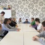 Почему ребенку с ОВЗ трудно поддерживать диалог? Дело в переключаемости.